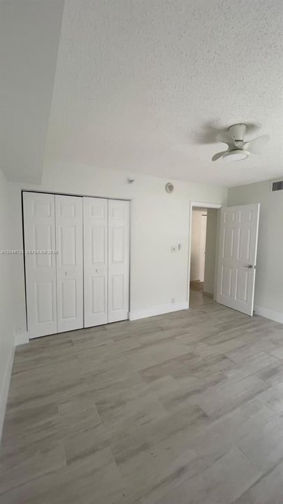В аренду: $3,800 (2 спален, 2 ванн, 1361 Квадратных фут)