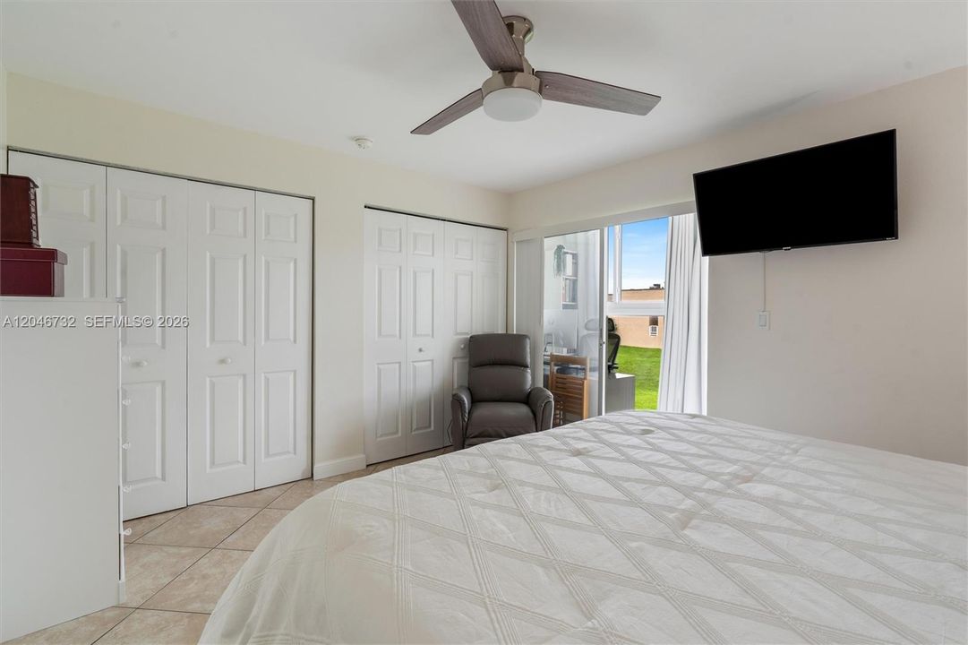 For Sale: $85,000 (1 beds, 1 baths, 590 Square Feet)