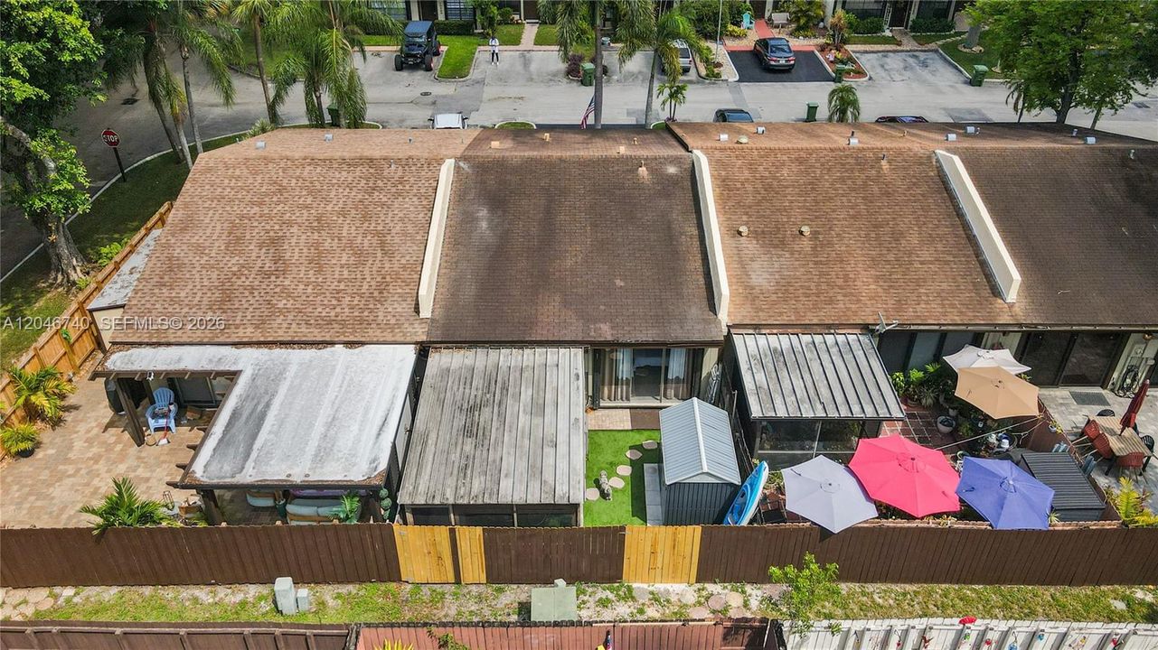 На продажу: $459,000 (2 спален, 2 ванн, 1196 Квадратных фут)