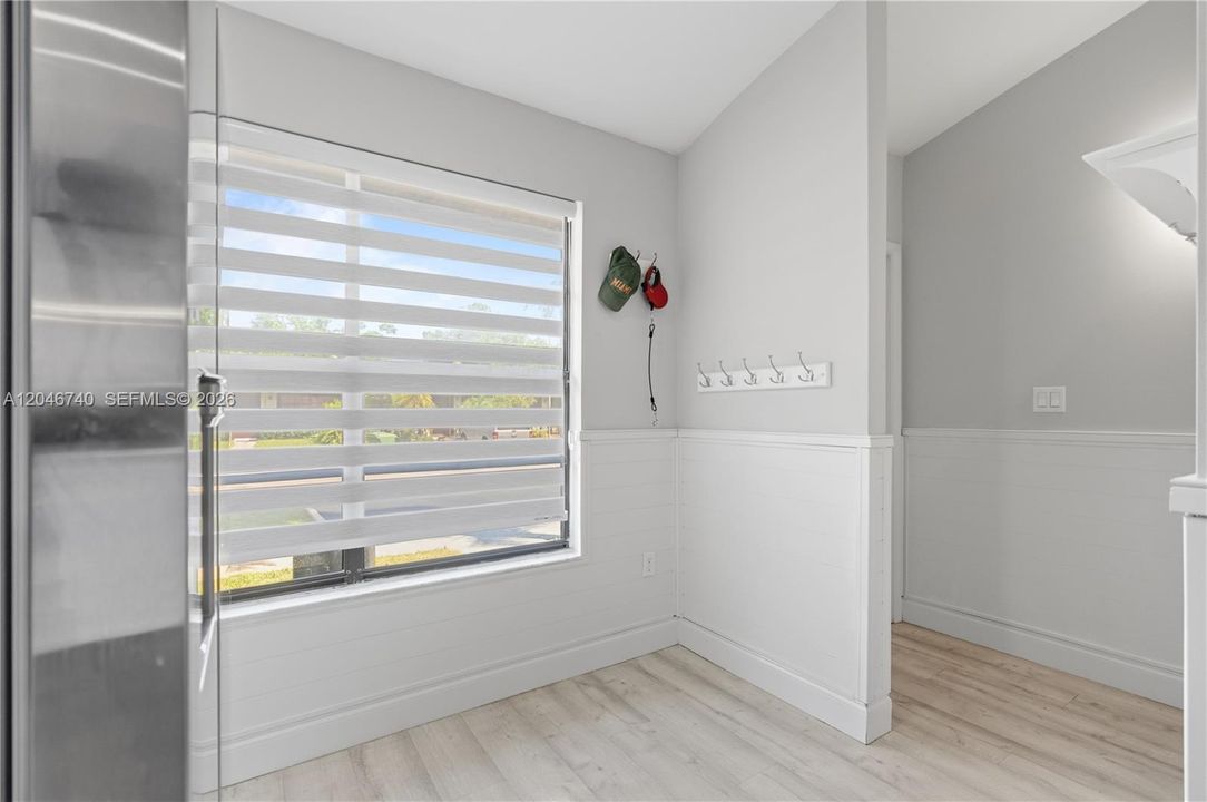 На продажу: $459,000 (2 спален, 2 ванн, 1196 Квадратных фут)