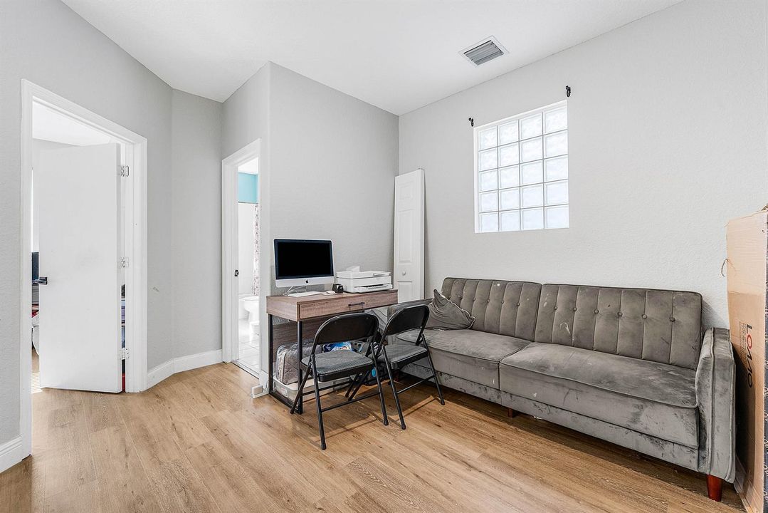 021-5041MassyDrive-LakeWorth-FL-33463-FU