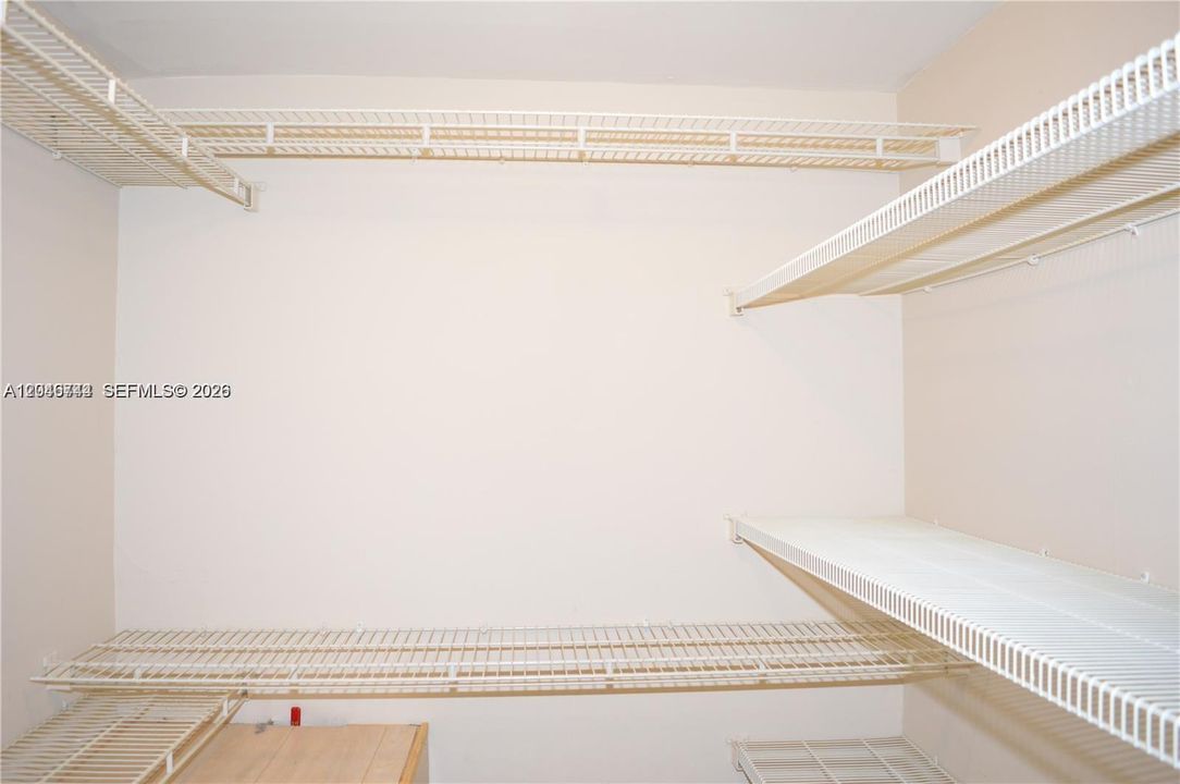 For Rent: $1,500 (1 beds, 1 baths, 750 Square Feet)