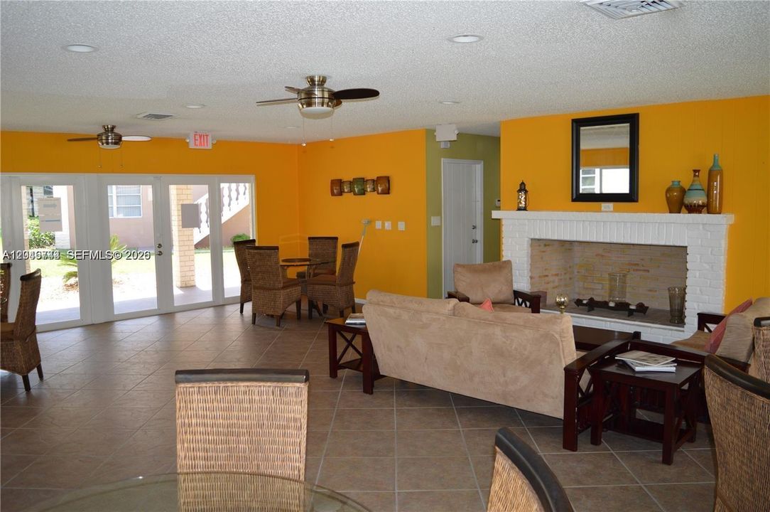 For Rent: $1,500 (1 beds, 1 baths, 750 Square Feet)