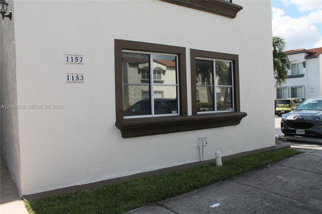 В аренду: $2,850 (3 спален, 2 ванн, 1090 Квадратных фут)