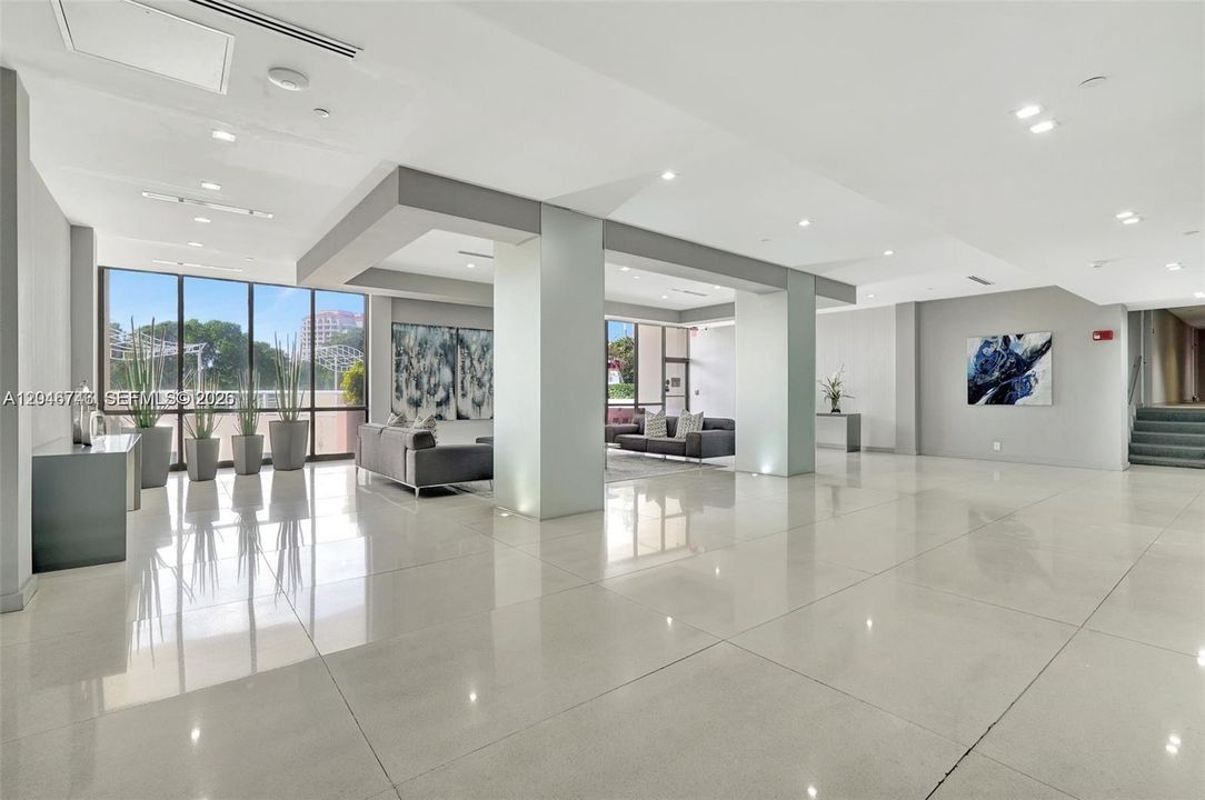 En Venta: $298,000 (1 camas, 1 baños, 913 Pies cuadrados)