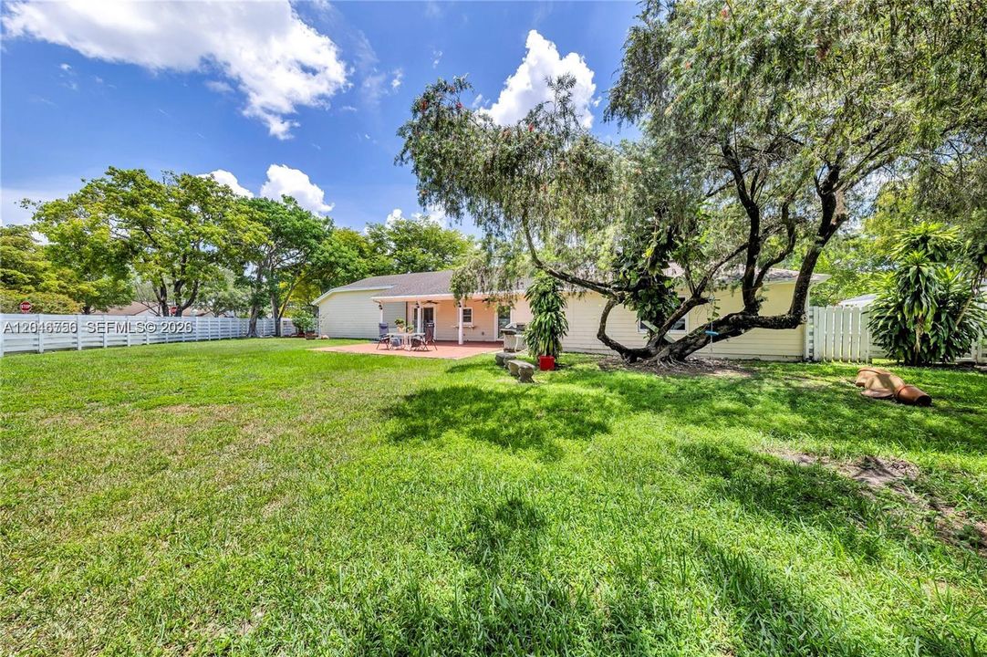 For Sale: $750,000 (4 beds, 2 baths, 2153 Square Feet)