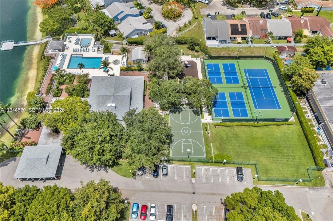 For Sale: $750,000 (4 beds, 2 baths, 2153 Square Feet)