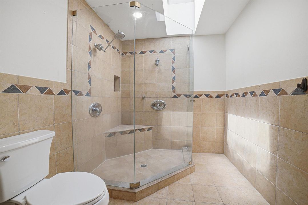 Bedroom2-Bathroom-B
