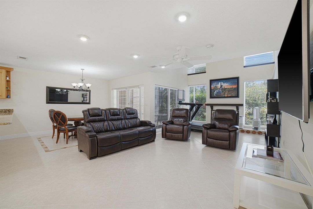 Livingroom-B