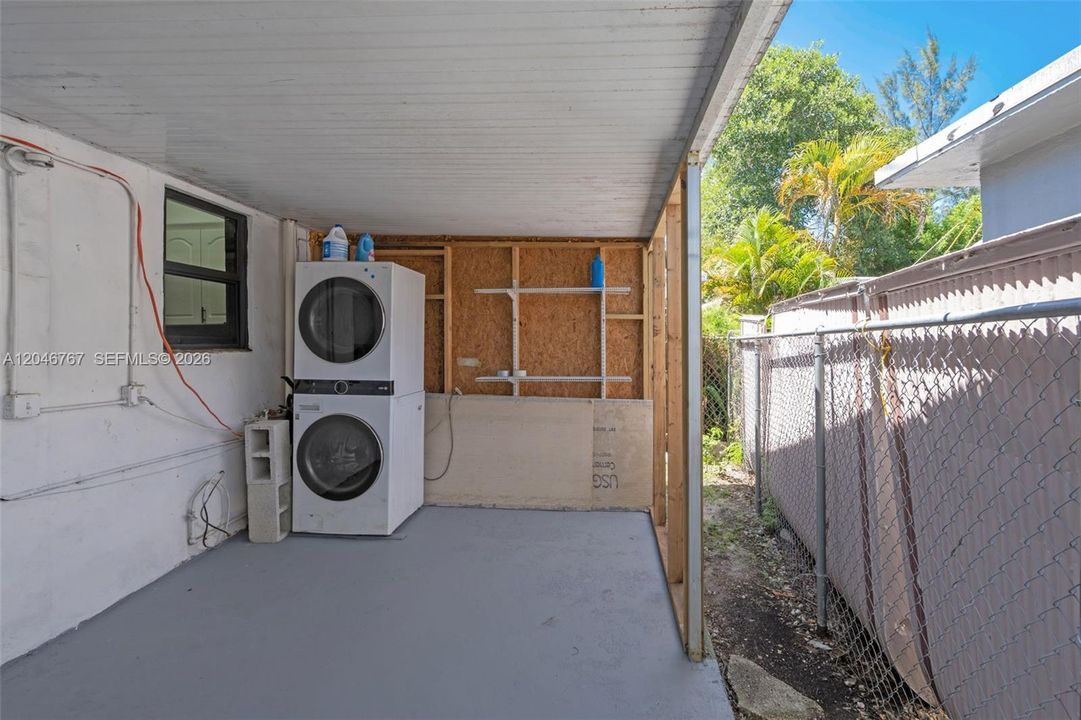 На продажу: $390,500 (2 спален, 1 ванн, 780 Квадратных фут)
