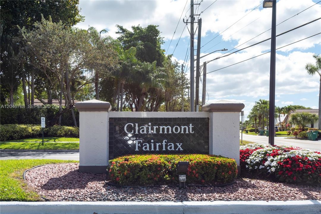 For Sale: $130,000 (2 beds, 2 baths, 827 Square Feet)