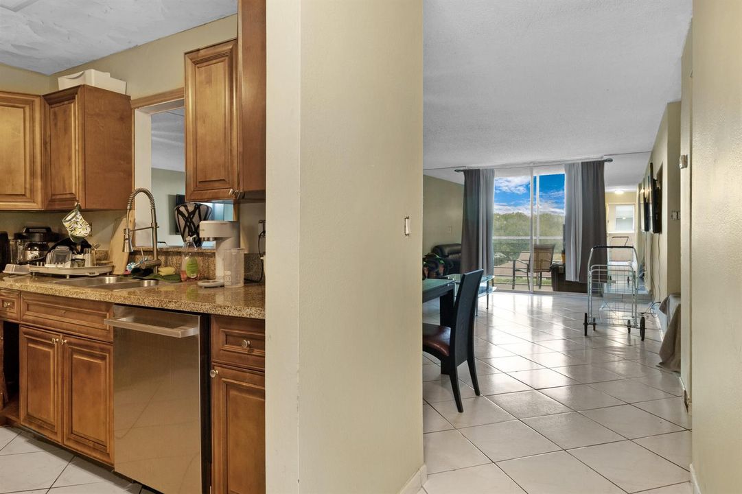 19_accutour_408-nw-68th-ave-apt-405 -010