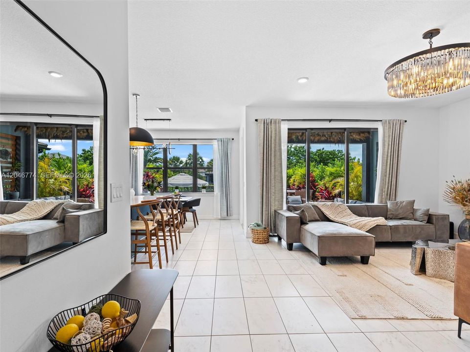 На продажу: $879,999 (3 спален, 2 ванн, 2188 Квадратных фут)