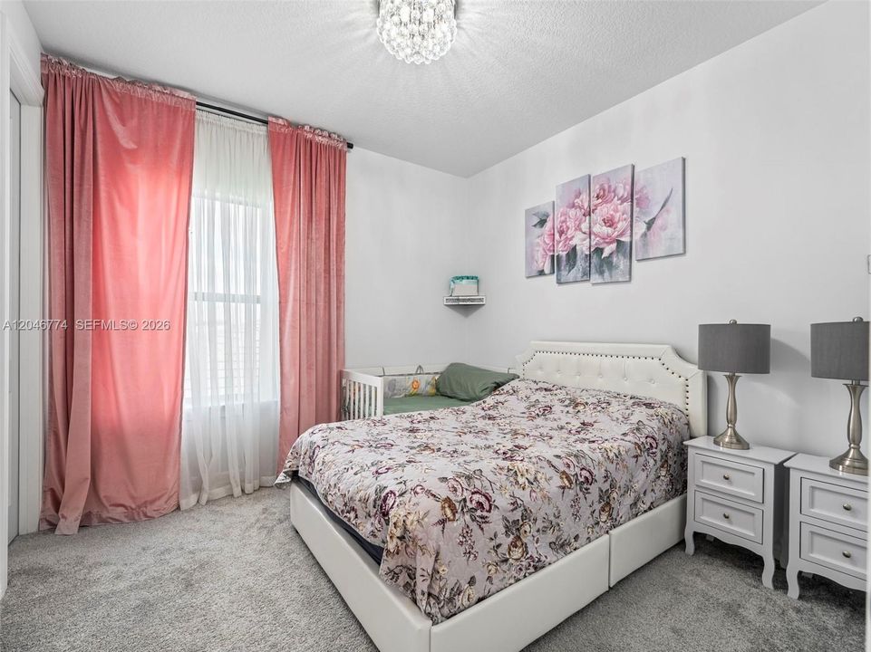 На продажу: $879,999 (3 спален, 2 ванн, 2188 Квадратных фут)