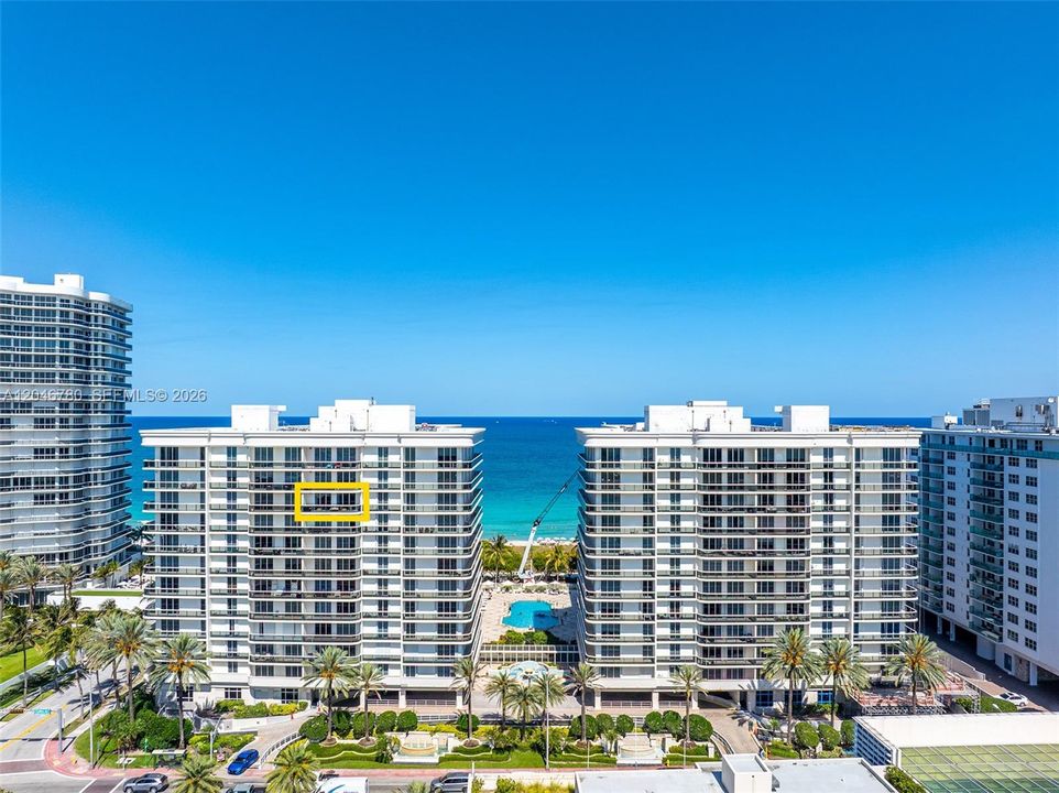 For Sale: $895,000 (2 beds, 2 baths, 1260 Square Feet)
