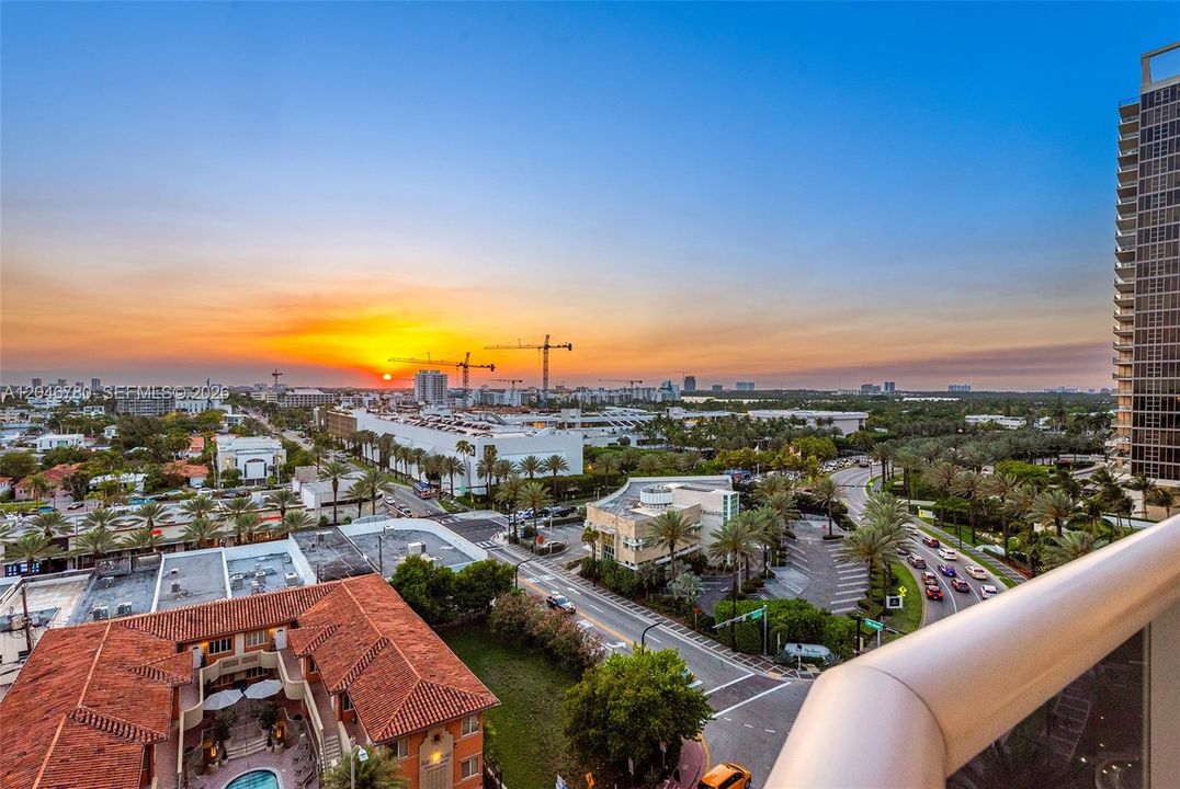 For Sale: $895,000 (2 beds, 2 baths, 1260 Square Feet)