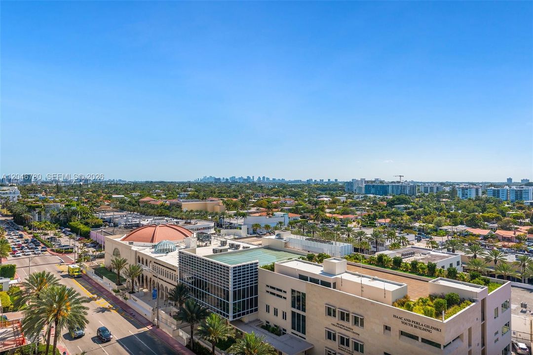 For Sale: $895,000 (2 beds, 2 baths, 1260 Square Feet)