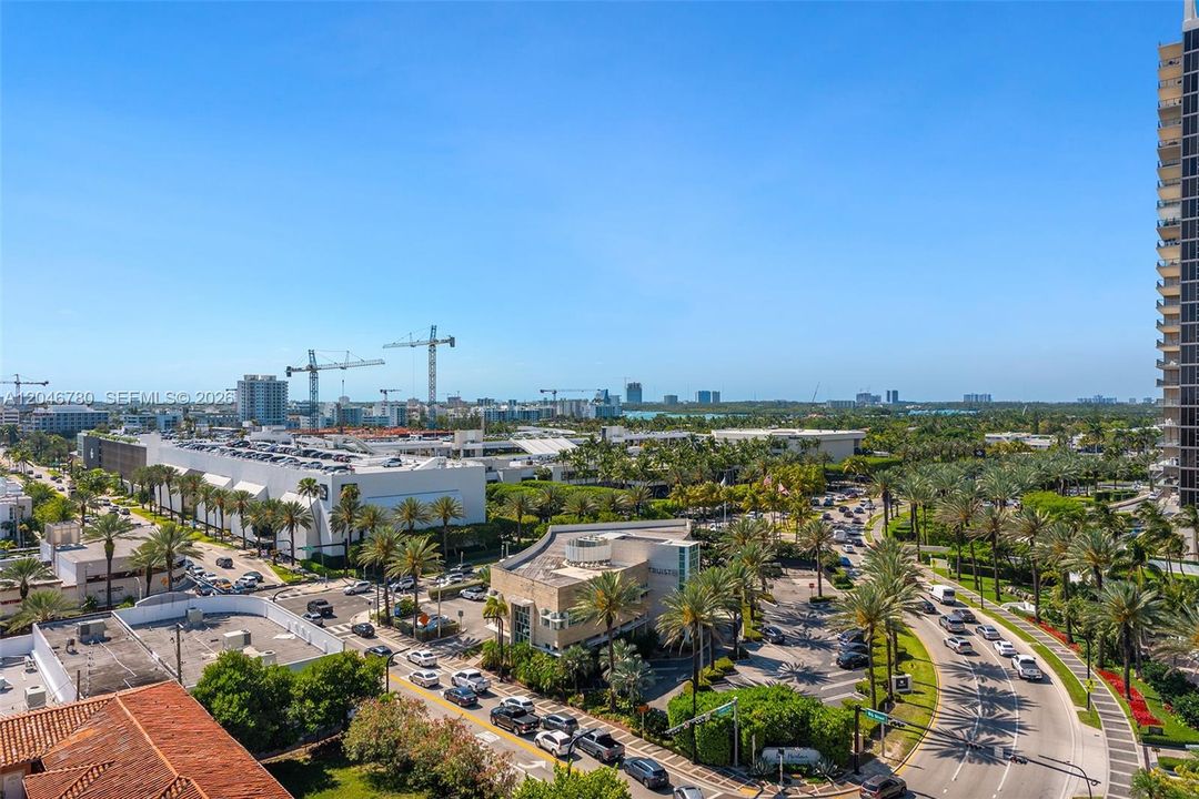 For Sale: $895,000 (2 beds, 2 baths, 1260 Square Feet)