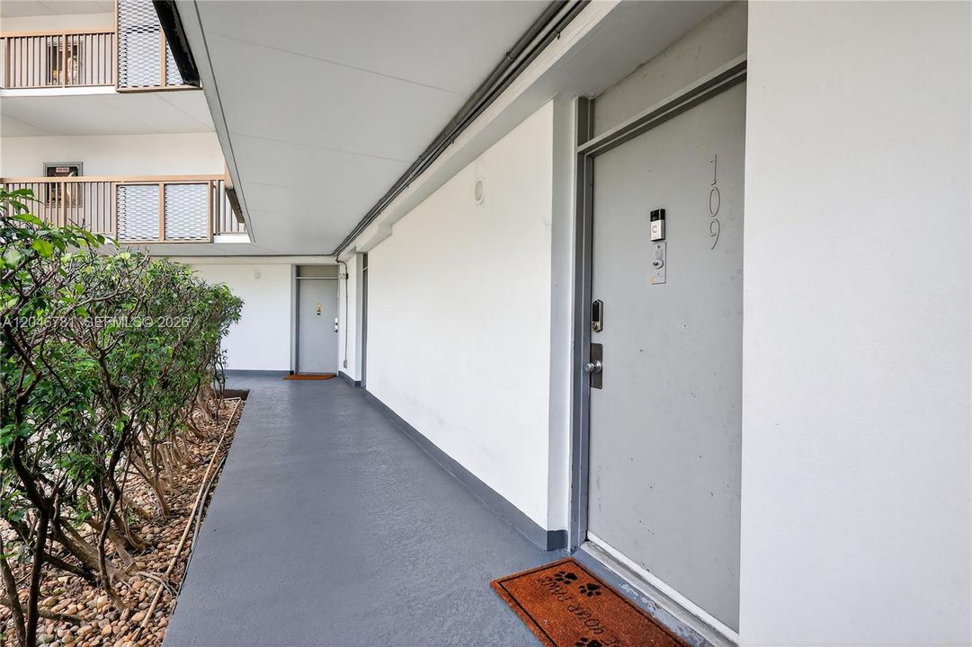 En Venta: $449,000 (2 camas, 2 baños, 1482 Pies cuadrados)