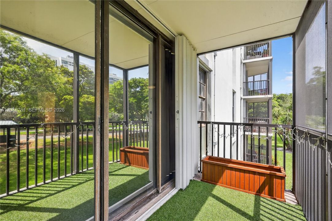 En Venta: $449,000 (2 camas, 2 baños, 1482 Pies cuadrados)