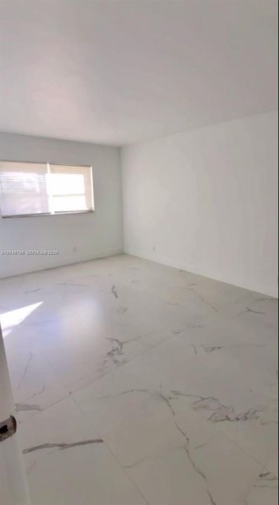 For Rent: $1,750 (1 beds, 1 baths, 765 Square Feet)