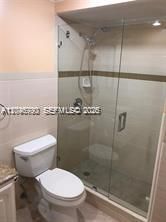 For Rent: $2,050 (1 beds, 1 baths, 670 Square Feet)