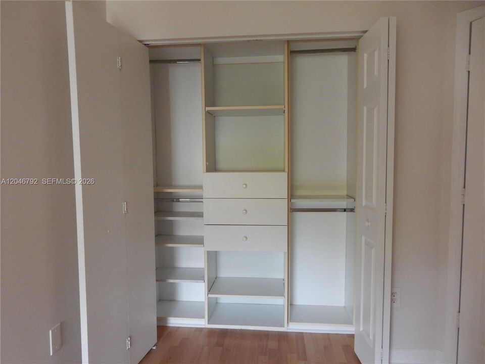 En Renta: $4,300 (4 camas, 2 baños, 2105 Pies cuadrados)