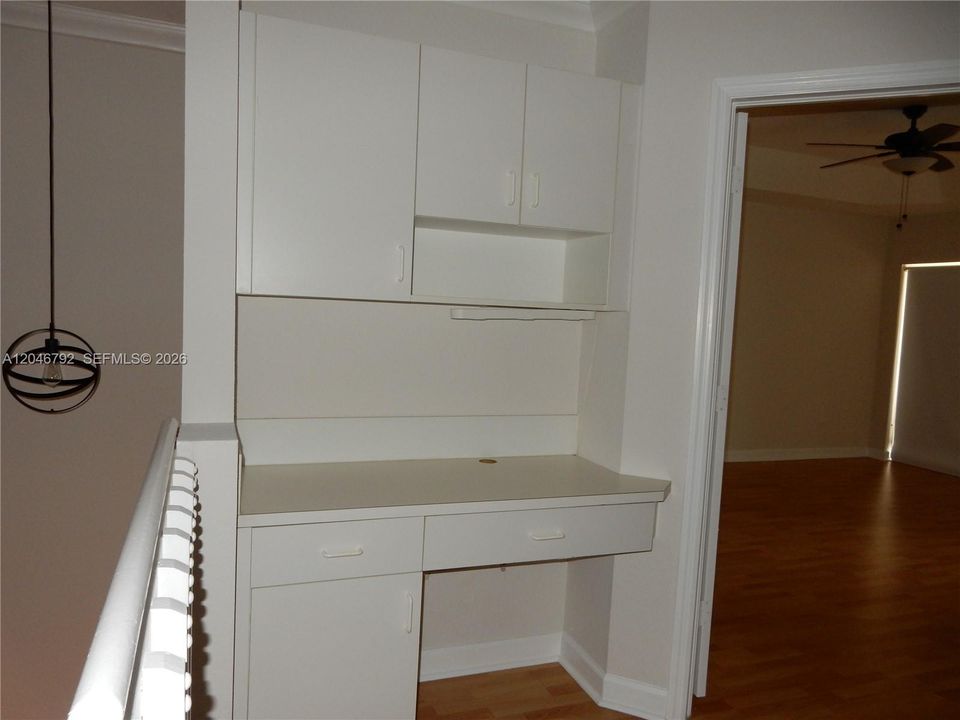 En Renta: $4,300 (4 camas, 2 baños, 2105 Pies cuadrados)