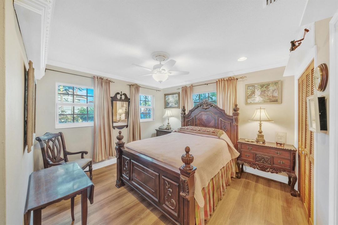 6 Guest Bedroom B (2)