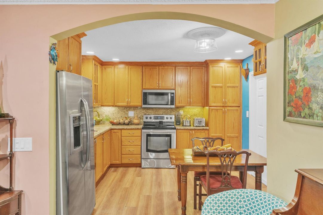 10 Kitchen (1)