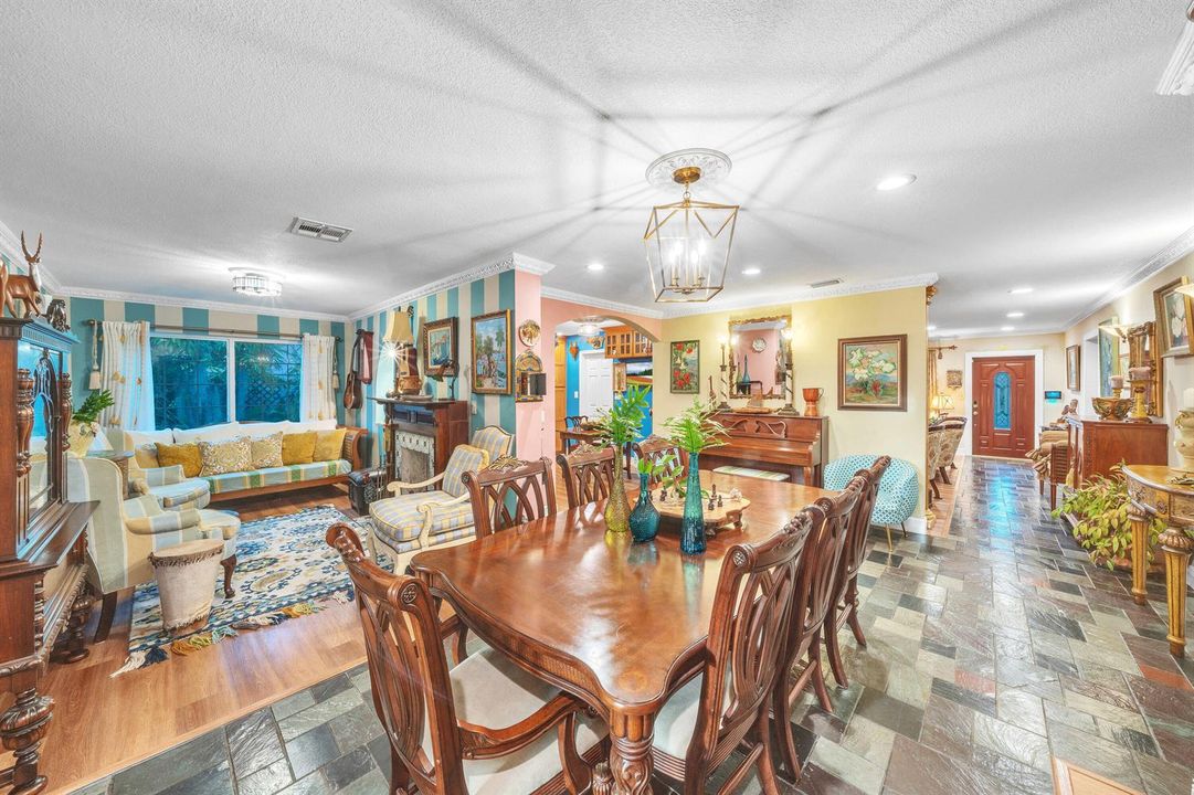 19 Dining Area