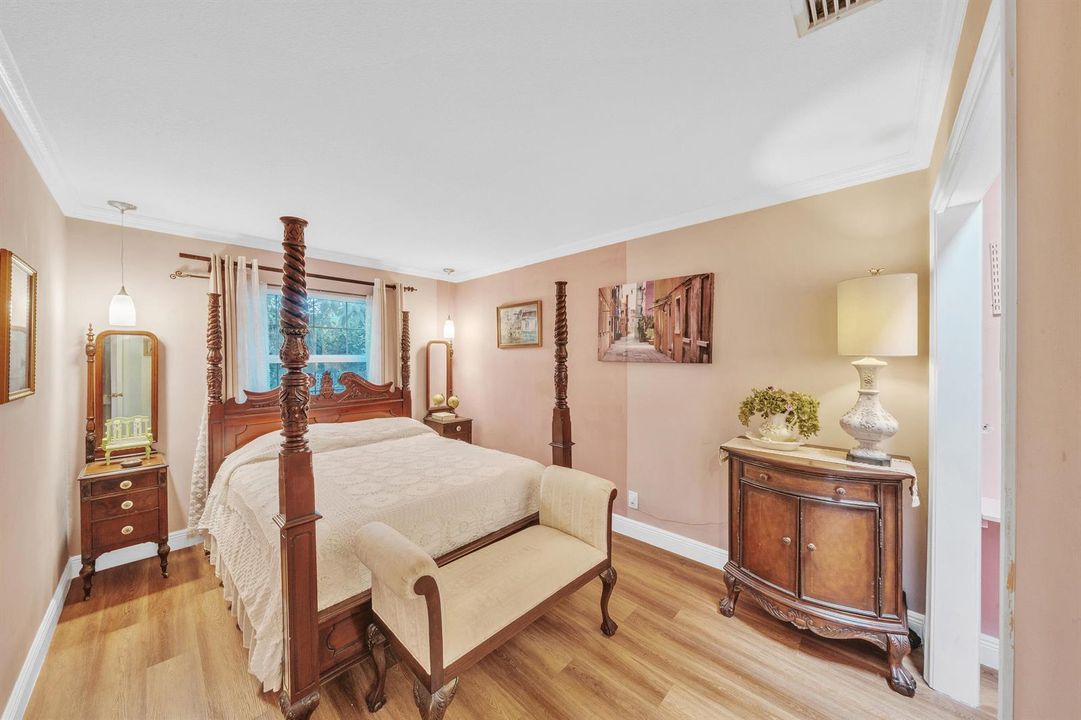 5 Guest Bedroom A (2)