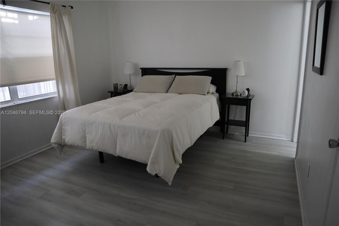 В аренду: $1,800 (2 спален, 2 ванн, 868 Квадратных фут)