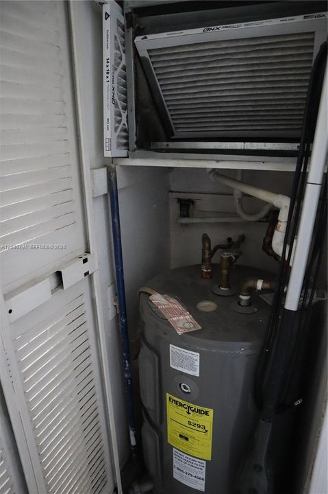 В аренду: $1,800 (2 спален, 2 ванн, 868 Квадратных фут)