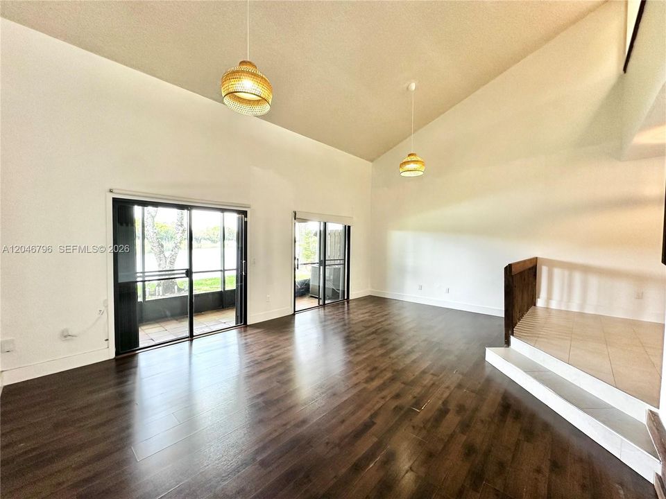 For Rent: $3,000 (3 beds, 2 baths, 1326 Square Feet)