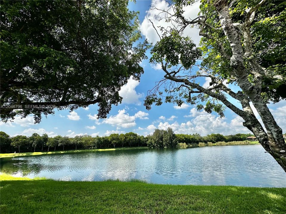 For Rent: $3,000 (3 beds, 2 baths, 1326 Square Feet)