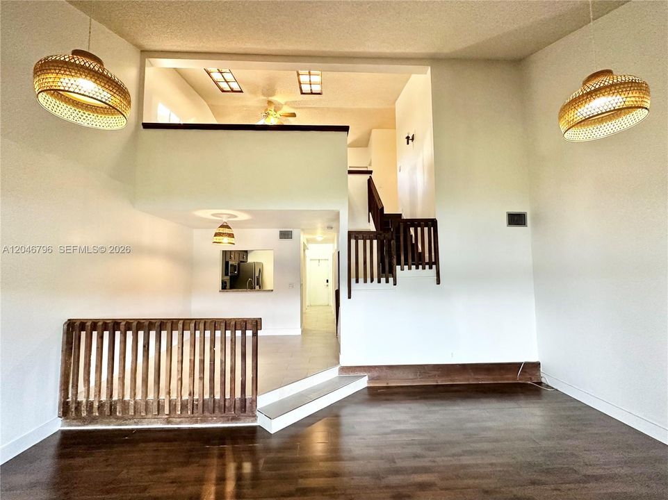 For Rent: $3,000 (3 beds, 2 baths, 1326 Square Feet)