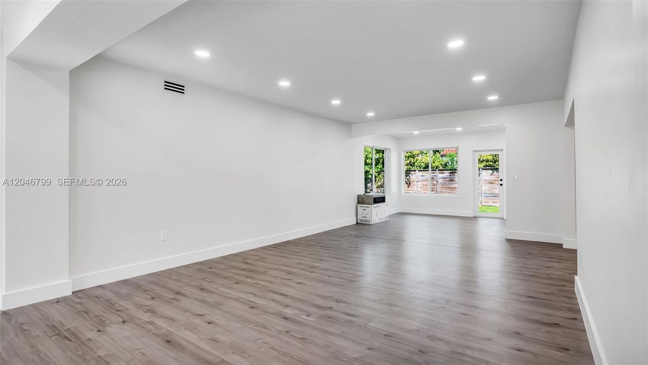 En Renta: $8,000 (2 camas, 2 baños, 1619 Pies cuadrados)