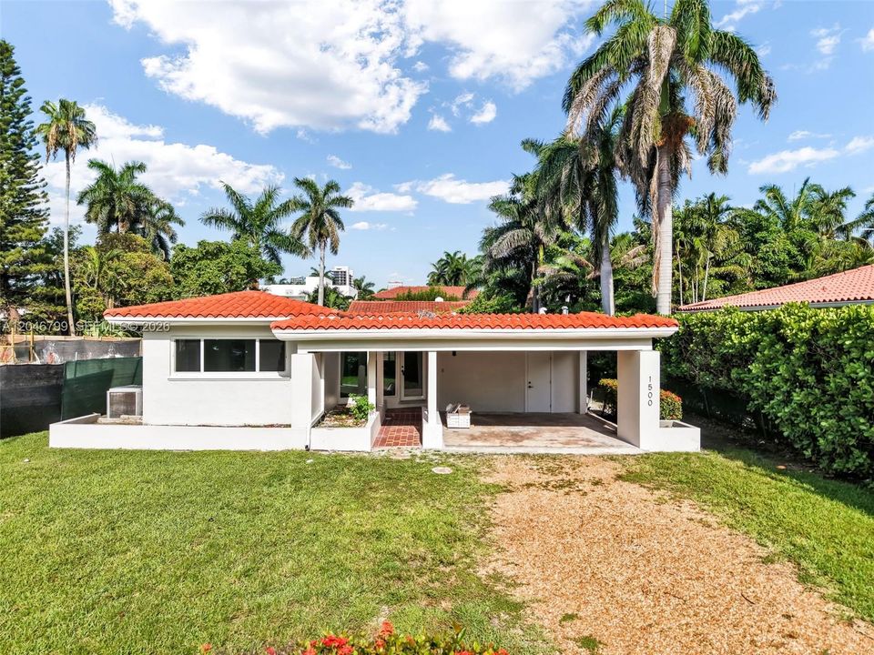 En Renta: $8,000 (2 camas, 2 baños, 1619 Pies cuadrados)