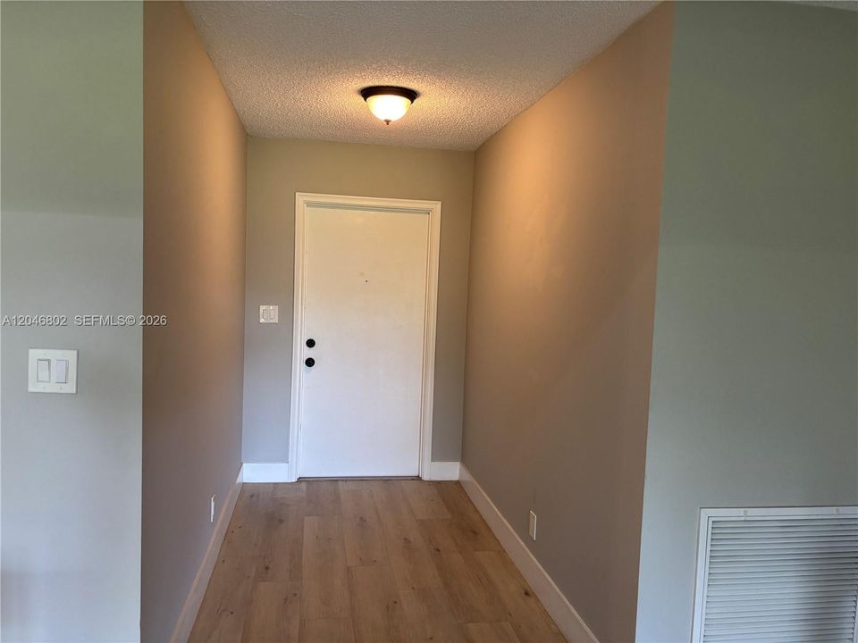 For Rent: $3,150 (2 beds, 2 baths, 1761 Square Feet)
