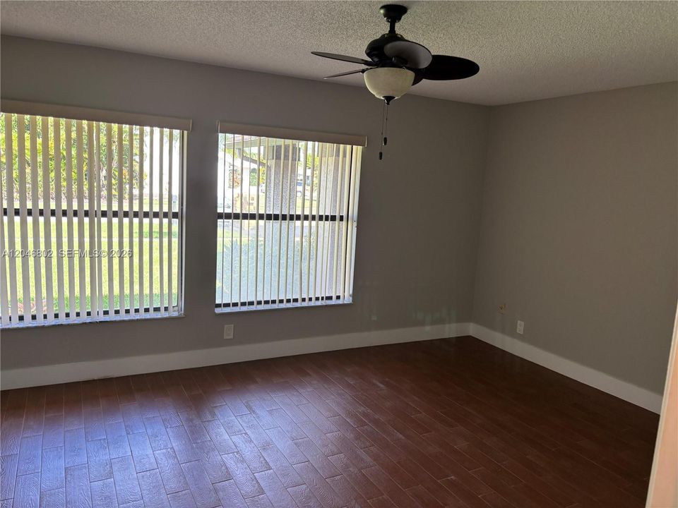 For Rent: $3,150 (2 beds, 2 baths, 1761 Square Feet)