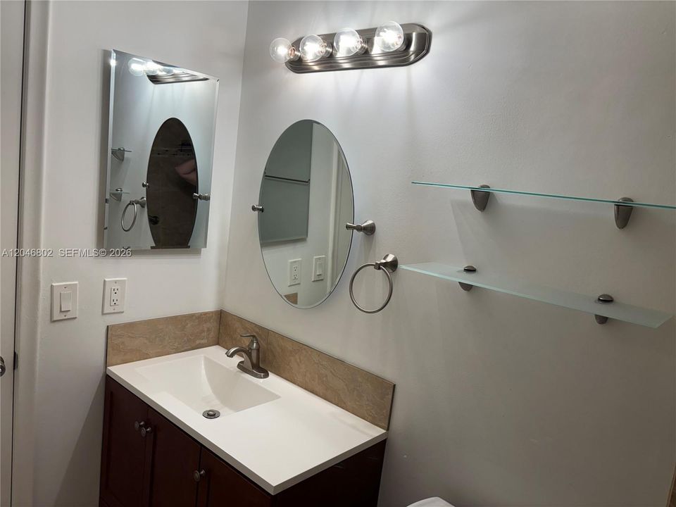 For Rent: $3,150 (2 beds, 2 baths, 1761 Square Feet)