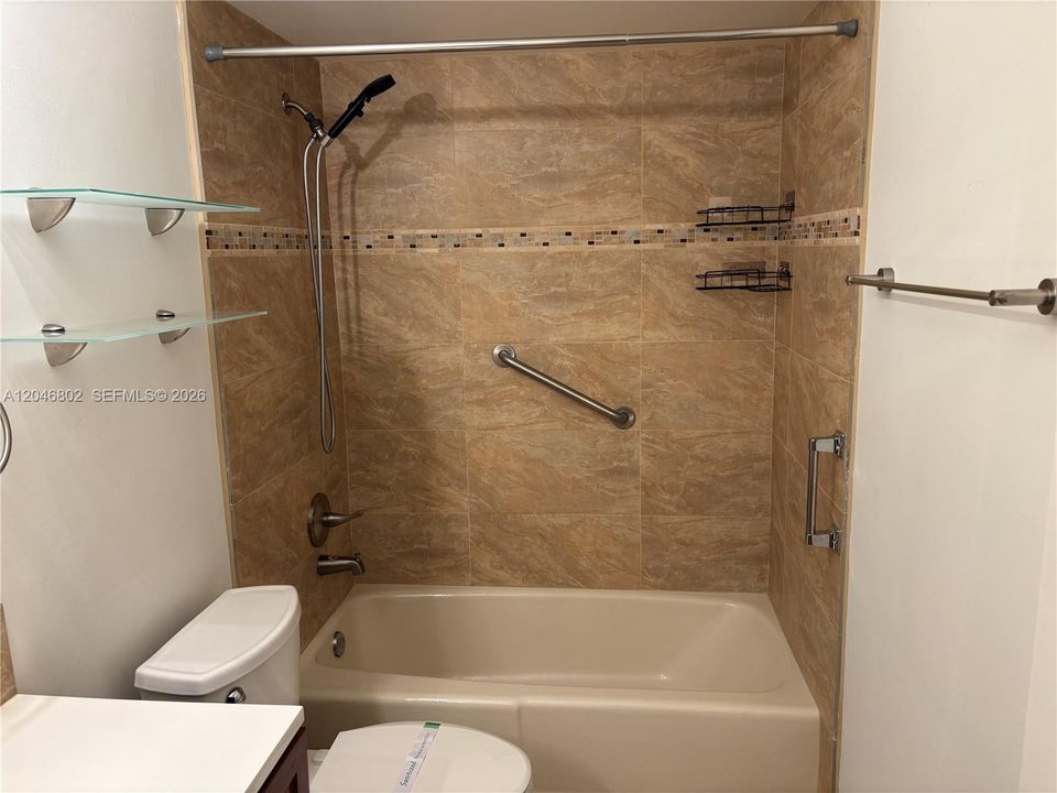 For Rent: $3,150 (2 beds, 2 baths, 1761 Square Feet)