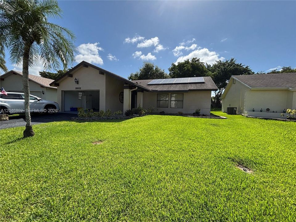 For Rent: $3,150 (2 beds, 2 baths, 1761 Square Feet)