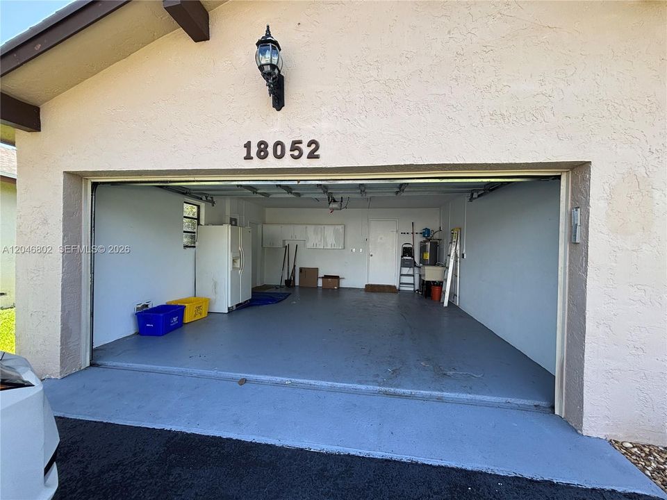 For Rent: $3,150 (2 beds, 2 baths, 1761 Square Feet)