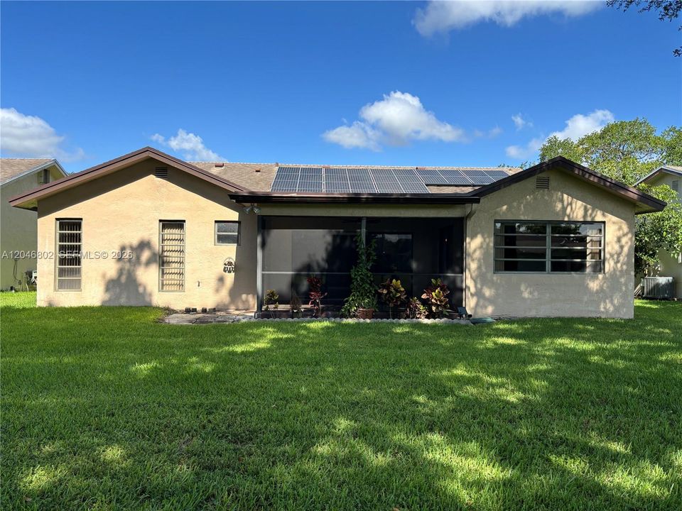 For Rent: $3,150 (2 beds, 2 baths, 1761 Square Feet)