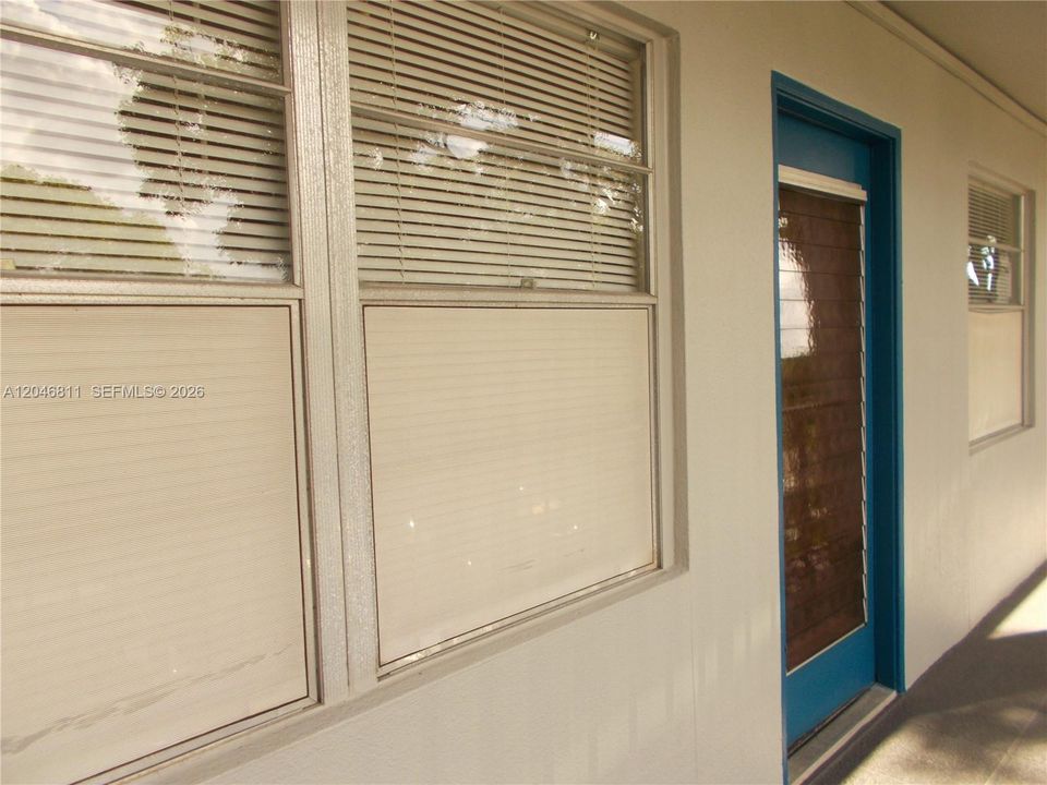 For Rent: $1,690 (2 beds, 1 baths, 953 Square Feet)