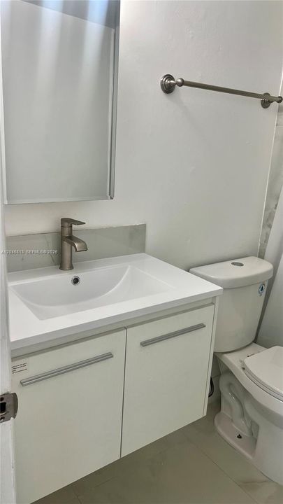 В аренду: $2,200 (2 спален, 2 ванн, 1175 Квадратных фут)