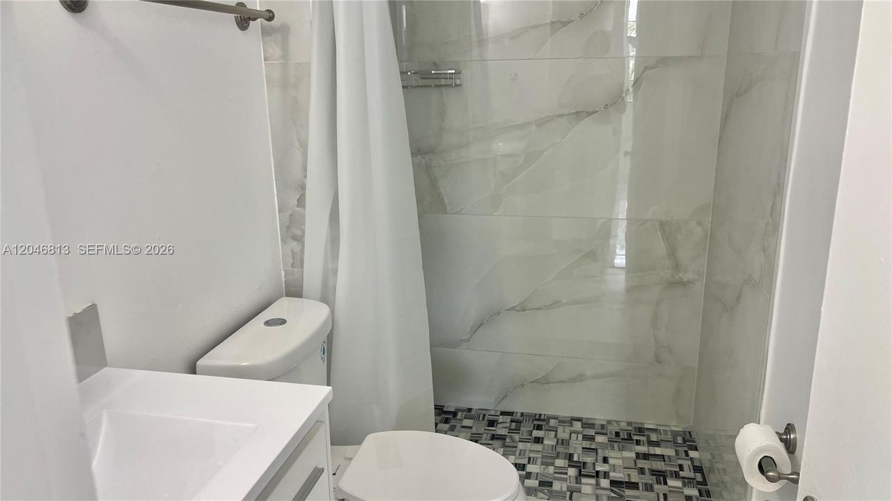 В аренду: $2,200 (2 спален, 2 ванн, 1175 Квадратных фут)