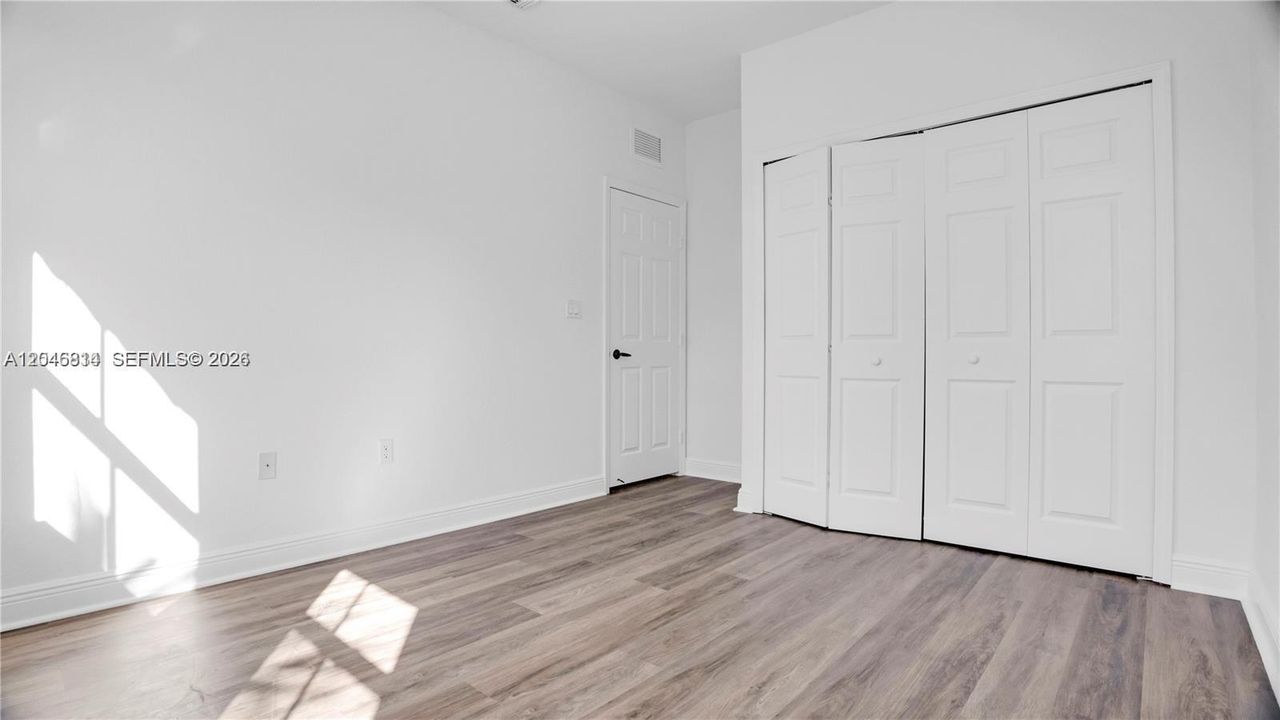 В аренду: $4,800 (4 спален, 3 ванн, 2249 Квадратных фут)